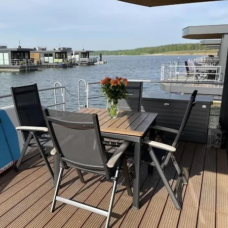 Hausboot Heaven On Earth Botel Klitten