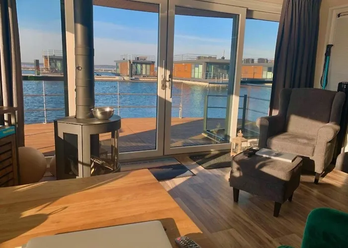 Hausboot Heaven On Earth 船屋